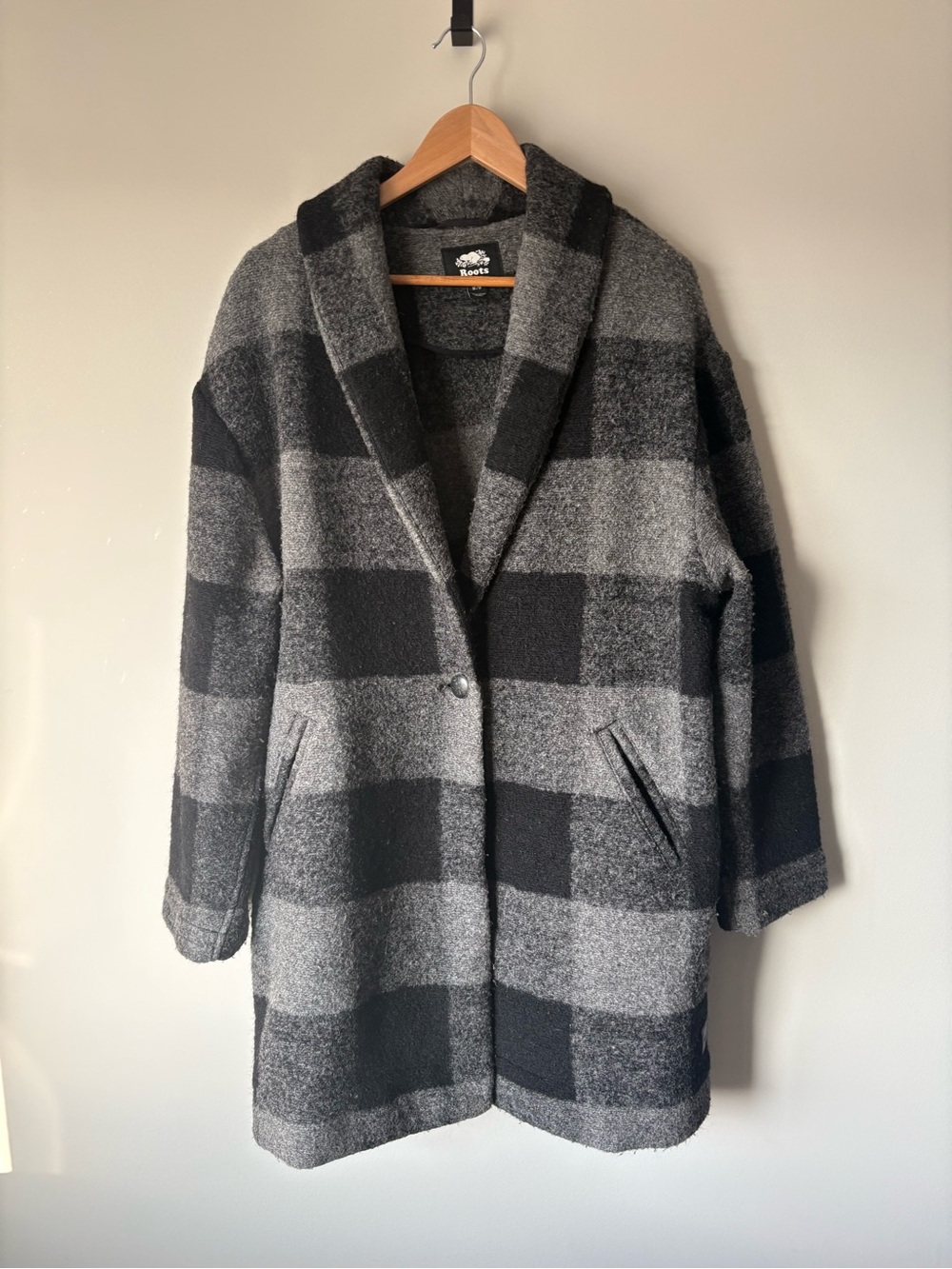 Roots Gray Black Buffalo Check Wool Blend Coat Shawl Collar M